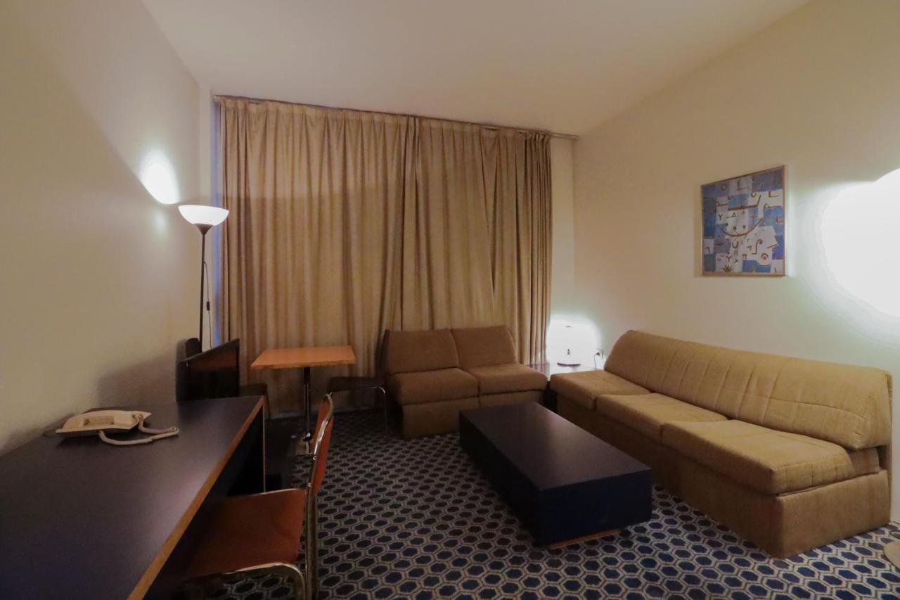 Mena Al Diyar 114 Hotel Riaad Buitenkant foto